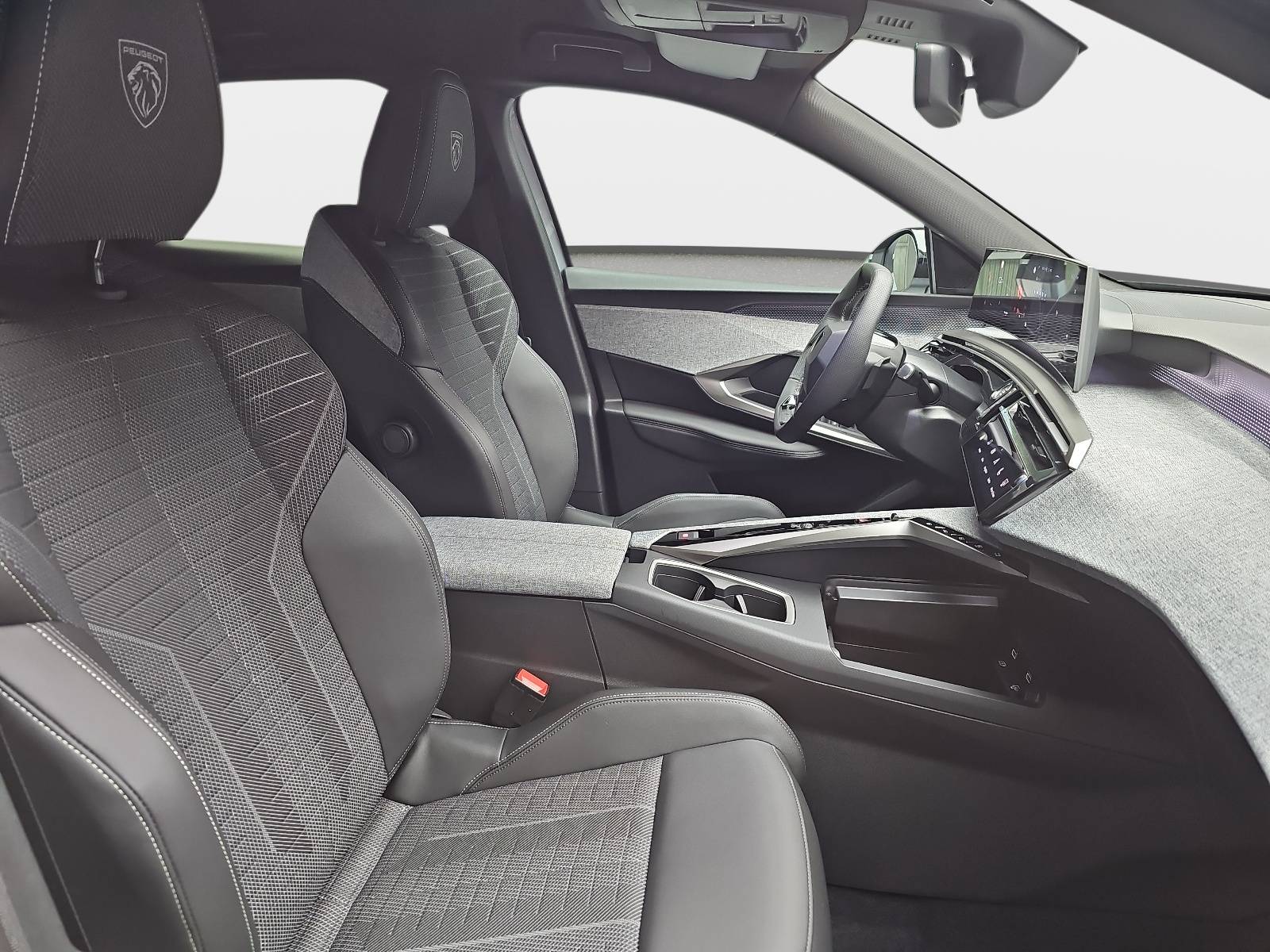 PEUGEOT 3008 1.2 HYBRID 145 E-DSC6 GT NAVI KLIMA LED AHK LM19