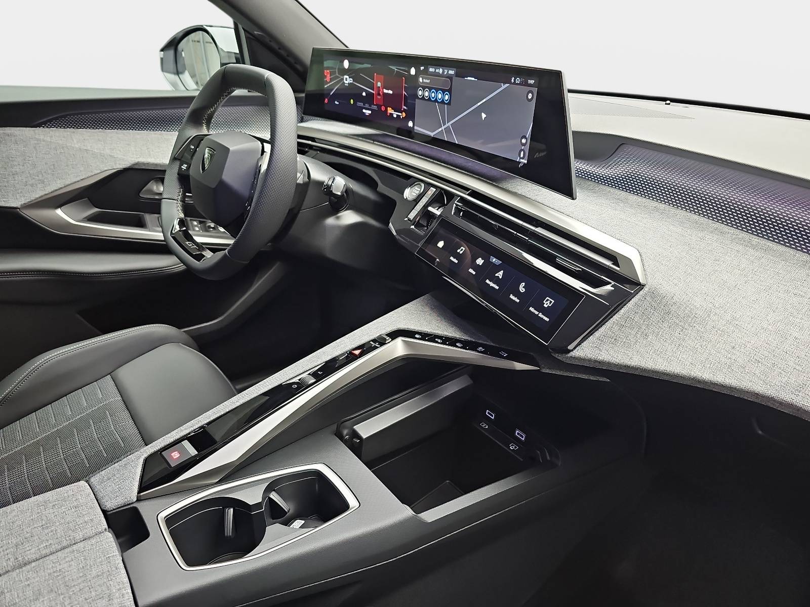 PEUGEOT 3008 1.2 HYBRID 145 E-DSC6 GT NAVI KLIMA LED AHK LM19