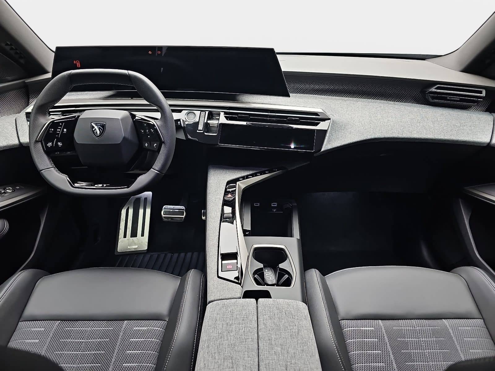 PEUGEOT 3008 1.2 HYBRID 145 E-DSC6 GT NAVI KLIMA LED AHK LM19