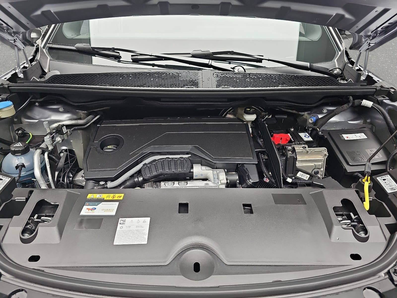 PEUGEOT 3008 1.2 HYBRID 145 E-DSC6 GT NAVI KLIMA LED AHK LM19