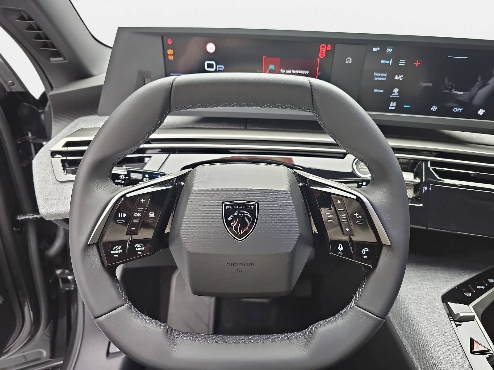 PEUGEOT 5008 1.2 HYBRID 145 E-DSC6 ALLURE KLIMA LED 7-S DAB 360