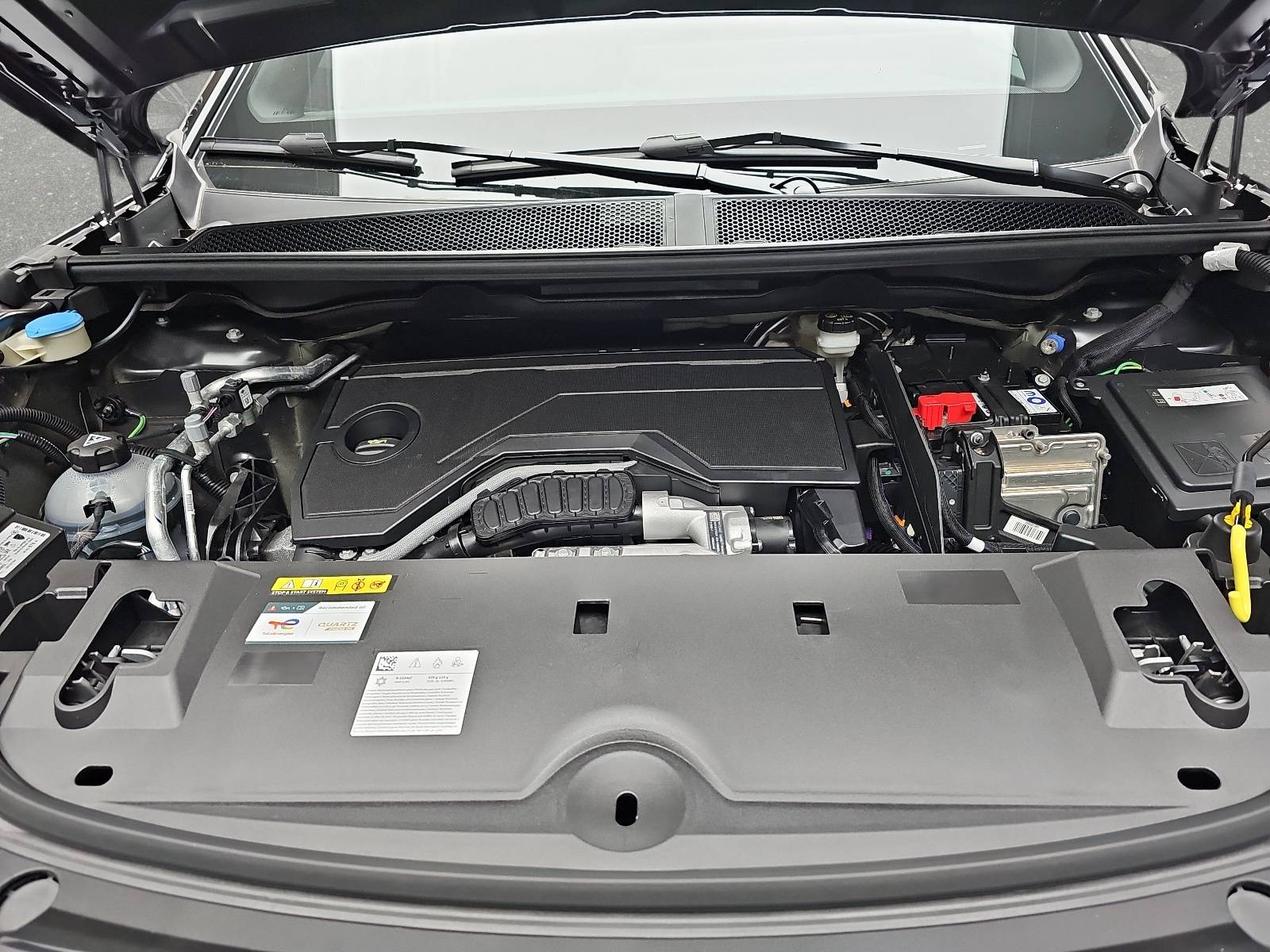 PEUGEOT 5008 1.2 HYBRID 145 E-DSC6 GT KLIMA LED 7-S DAB 360° AH