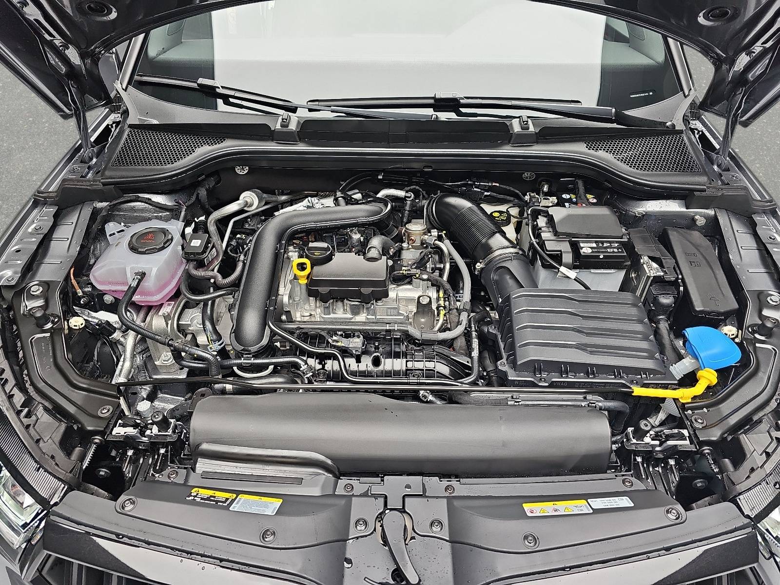 SKODA KAMIQ 1.0 TSI DSG MONTE CARLO LED PANORAMA WINTER KAMERA