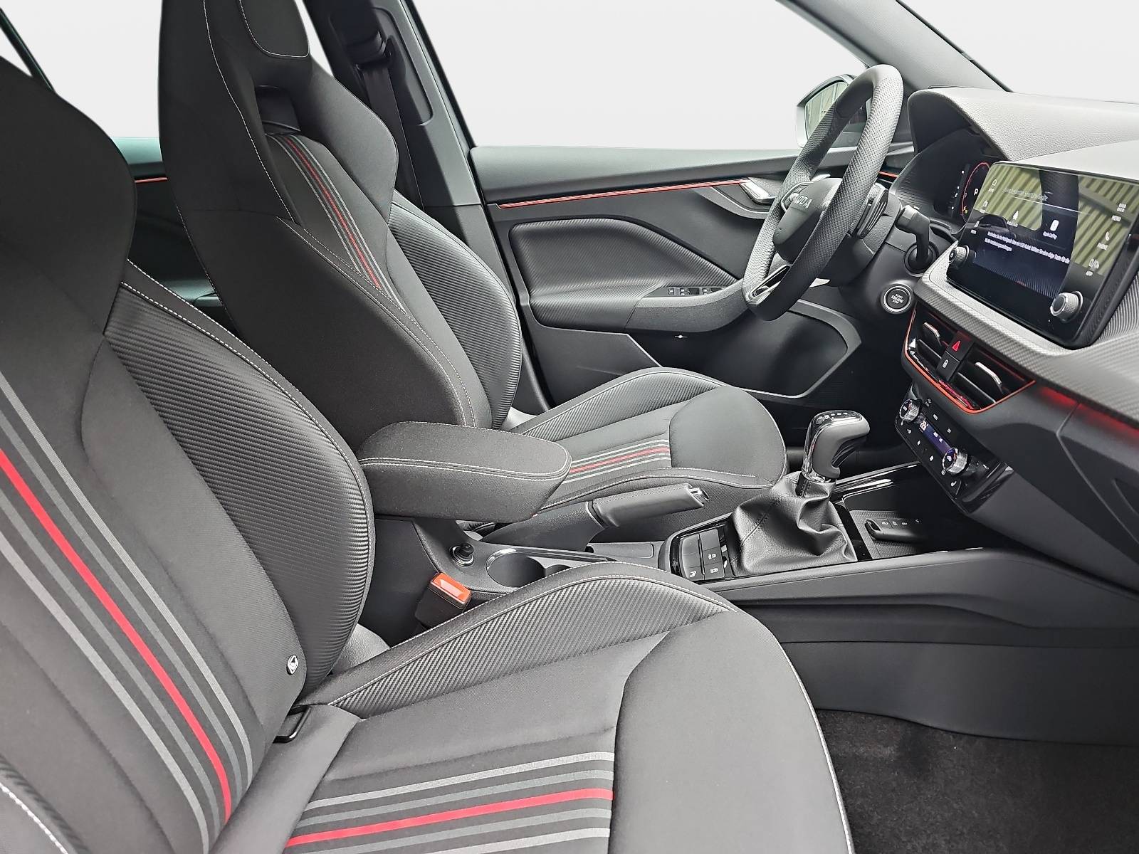 SKODA KAMIQ 1.0 TSI DSG MONTE CARLO LED PANORAMA WINTER KAMERA