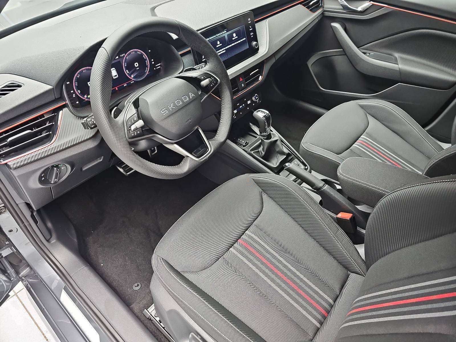 SKODA KAMIQ 1.0 TSI DSG MONTE CARLO LED PANORAMA WINTER KAMERA