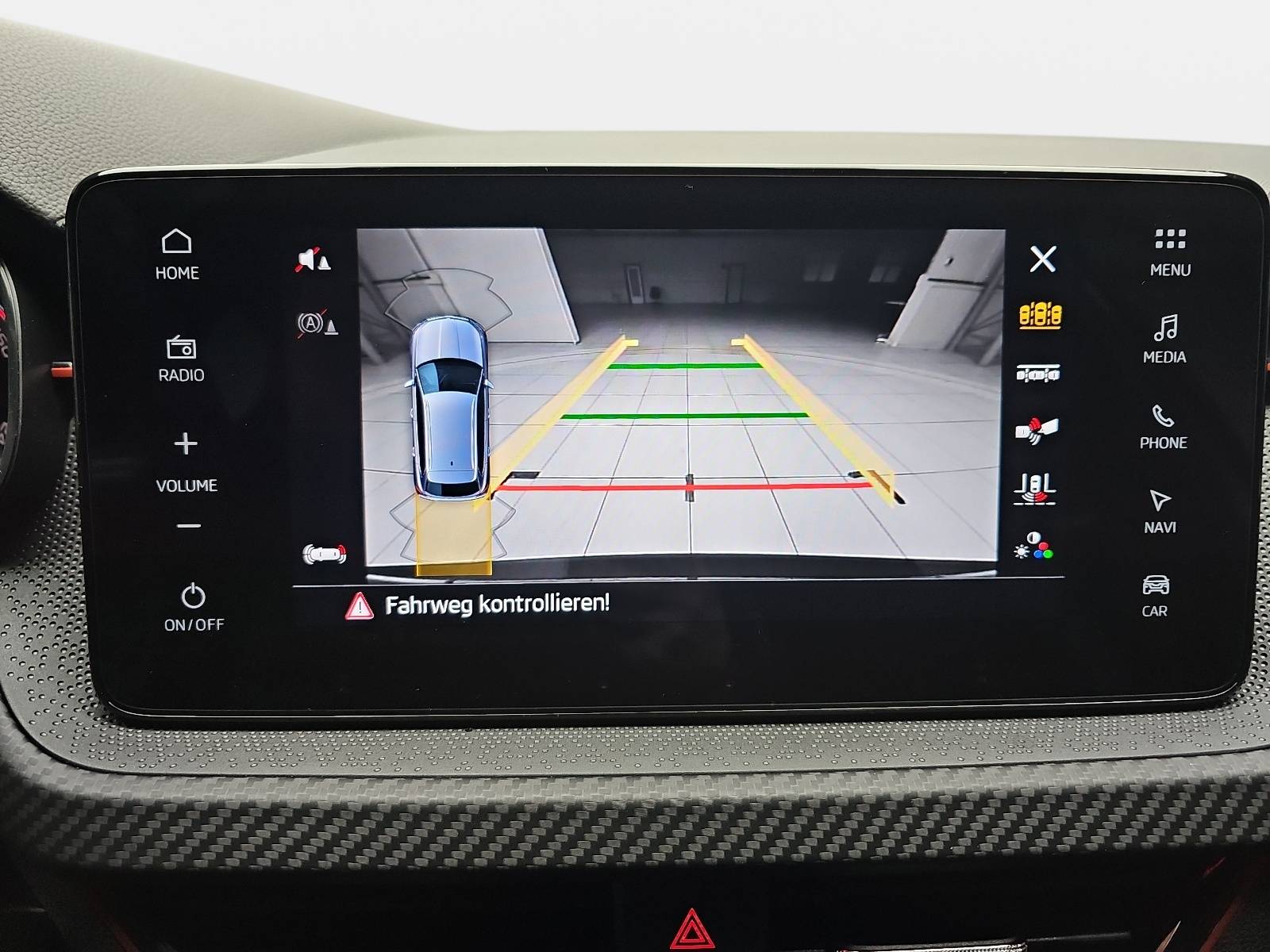 SKODA KAMIQ 1.5 TSI DSG MONTE CARLO NAVI MATRIX-LED PANO WINTE