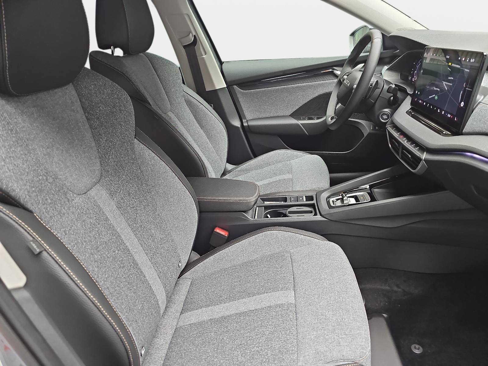 SKODA OCTAVIA COMBI 1.5 TSI ETEC DSG SELECTION NAVI LED ACC WINTER KA