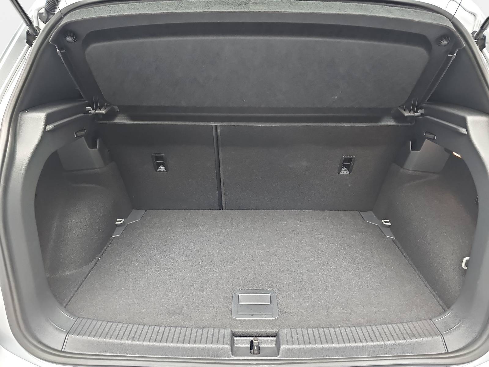 VW T-CROSS 1.0 TSI GOAL NAVI LED KLIMAAUTO ACC P-ASSIST WINTE