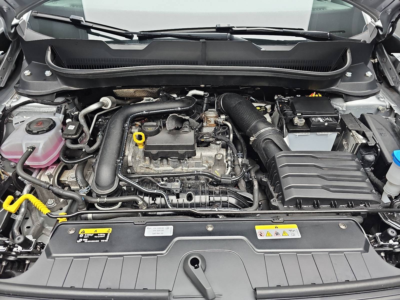 VW T-CROSS 1.0 TSI GOAL NAVI LED KLIMAAUTO ACC P-ASSIST WINTE