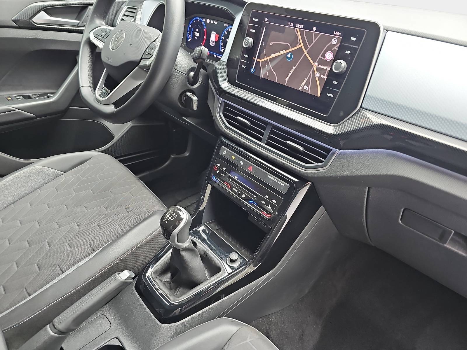 VW T-CROSS 1.0 TSI GOAL NAVI LED KLIMAAUTO ACC P-ASSIST WINTE