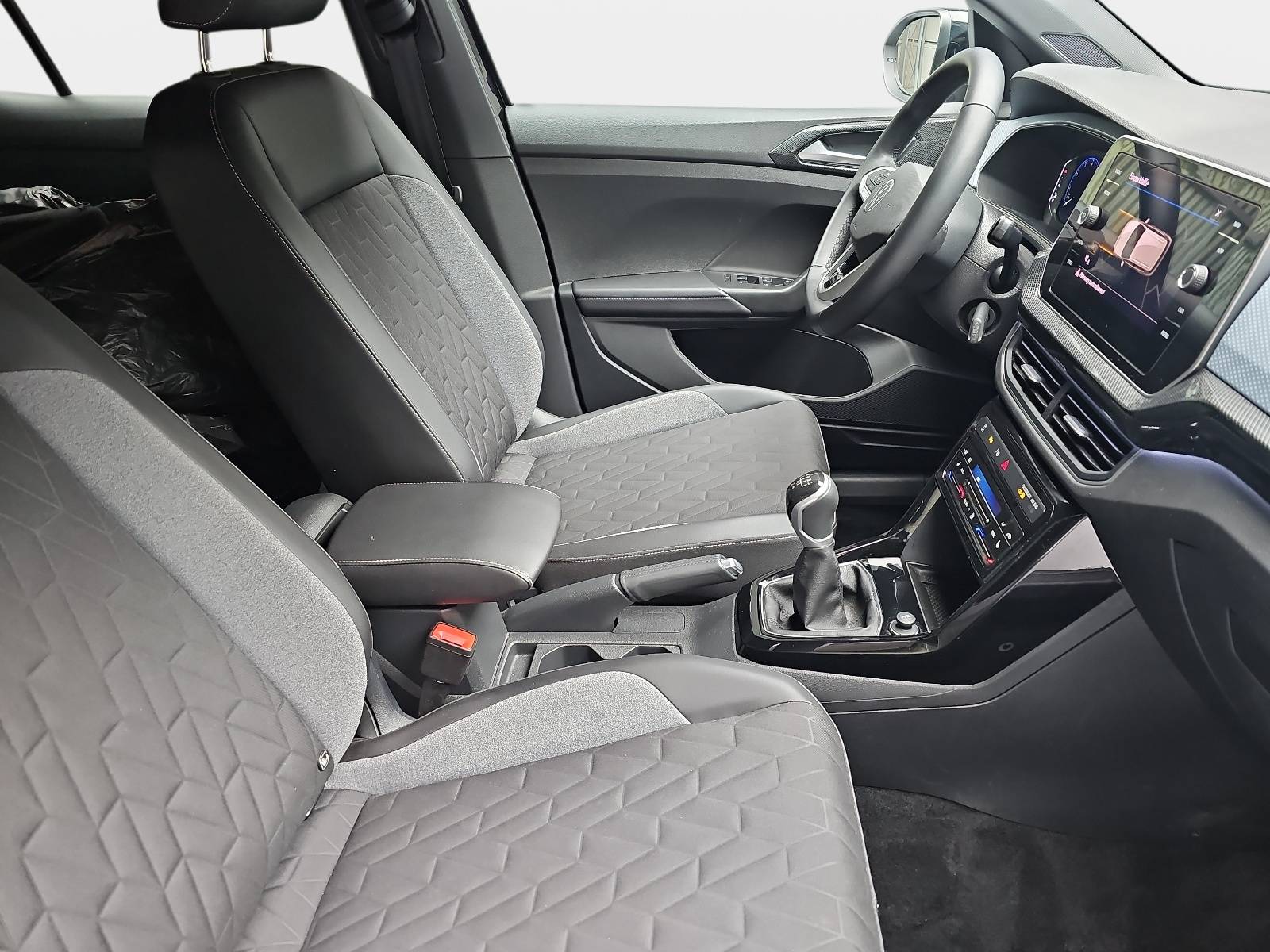 VW T-CROSS 1.0 TSI GOAL NAVI LED KLIMAAUTO ACC P-ASSIST WINTE