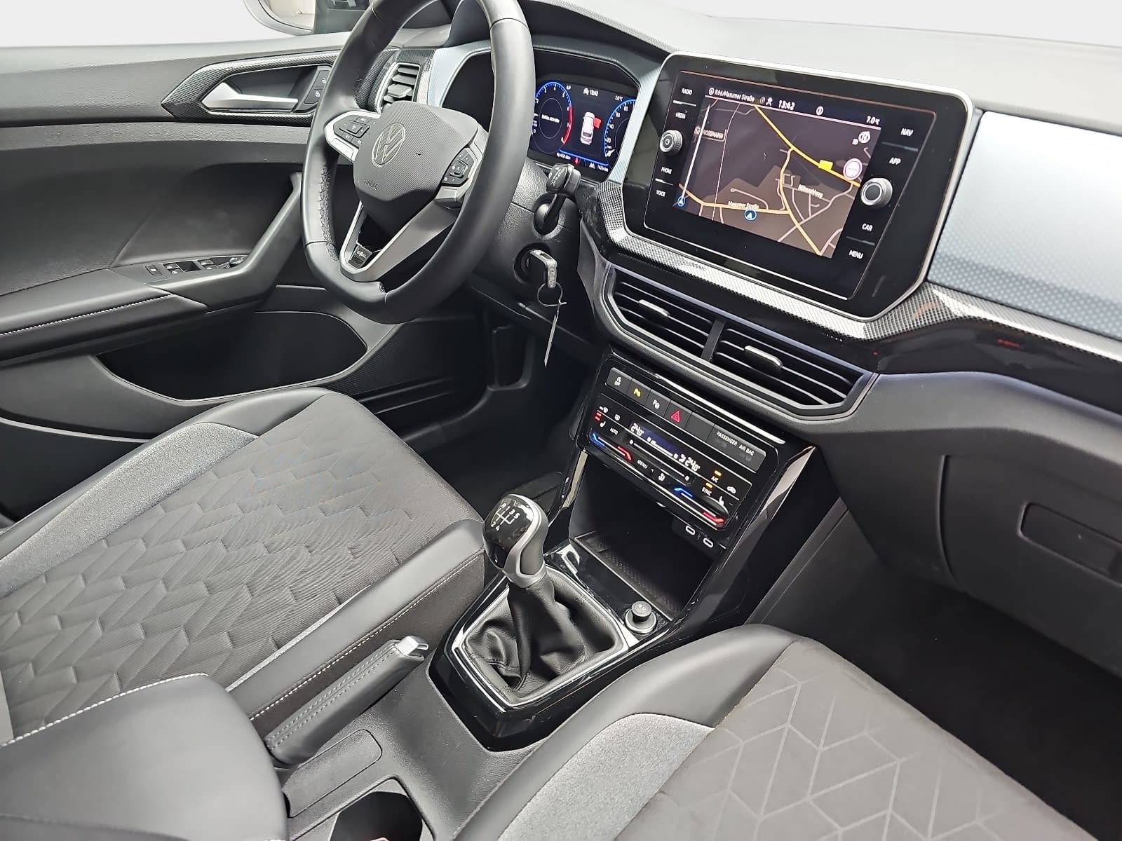 VW T-CROSS 1.0 TSI GOAL NAVI LED KLIMAAUTO ACC P-ASSIST WINTE