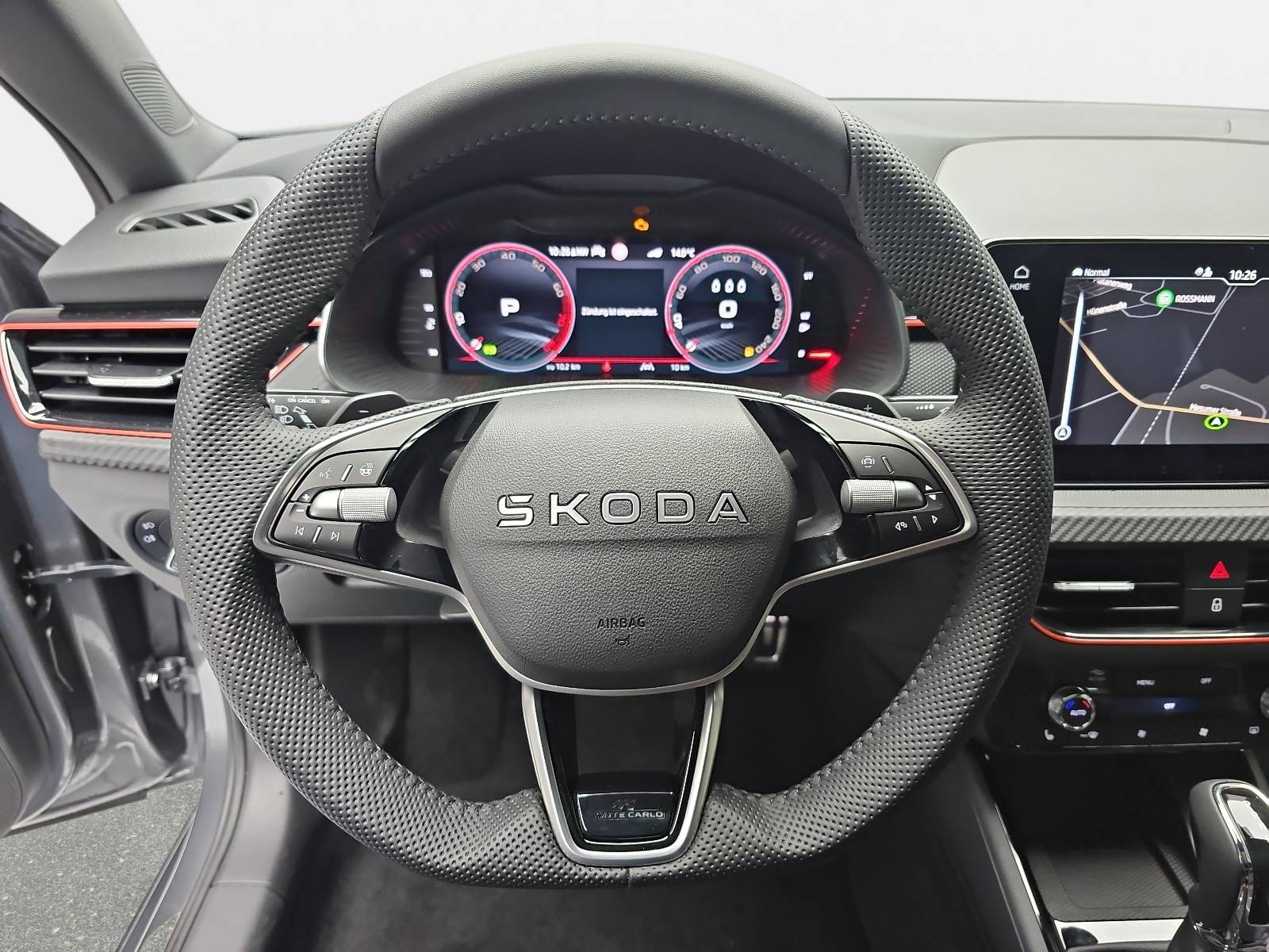 SKODA KAMIQ 1.5 TSI DSG MONTE CARLO NAVI MATRIX-LED PANO WINTE