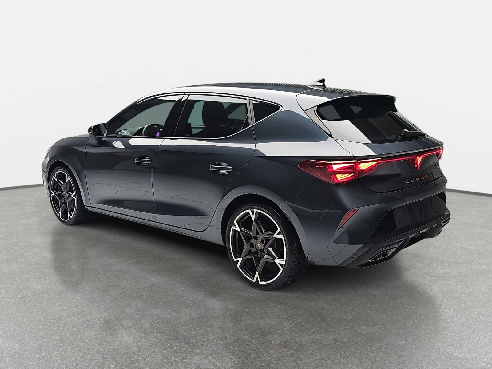 CUPRA LEON 1.5 ETSI DSG LED ACC DCC FULL-LINK WINTER PDC KAME