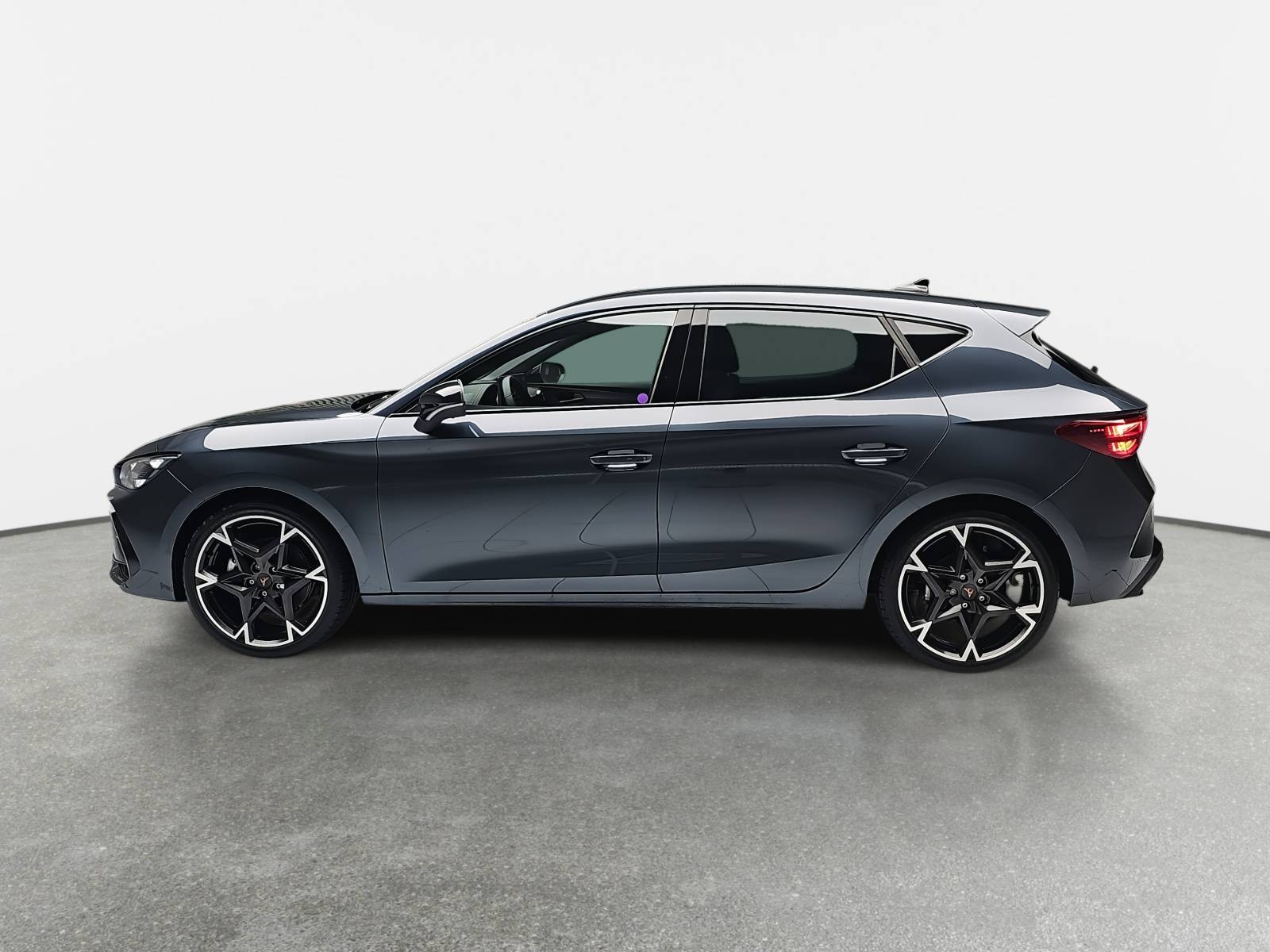 CUPRA LEON 1.5 ETSI DSG LED ACC DCC FULL-LINK WINTER PDC KAME