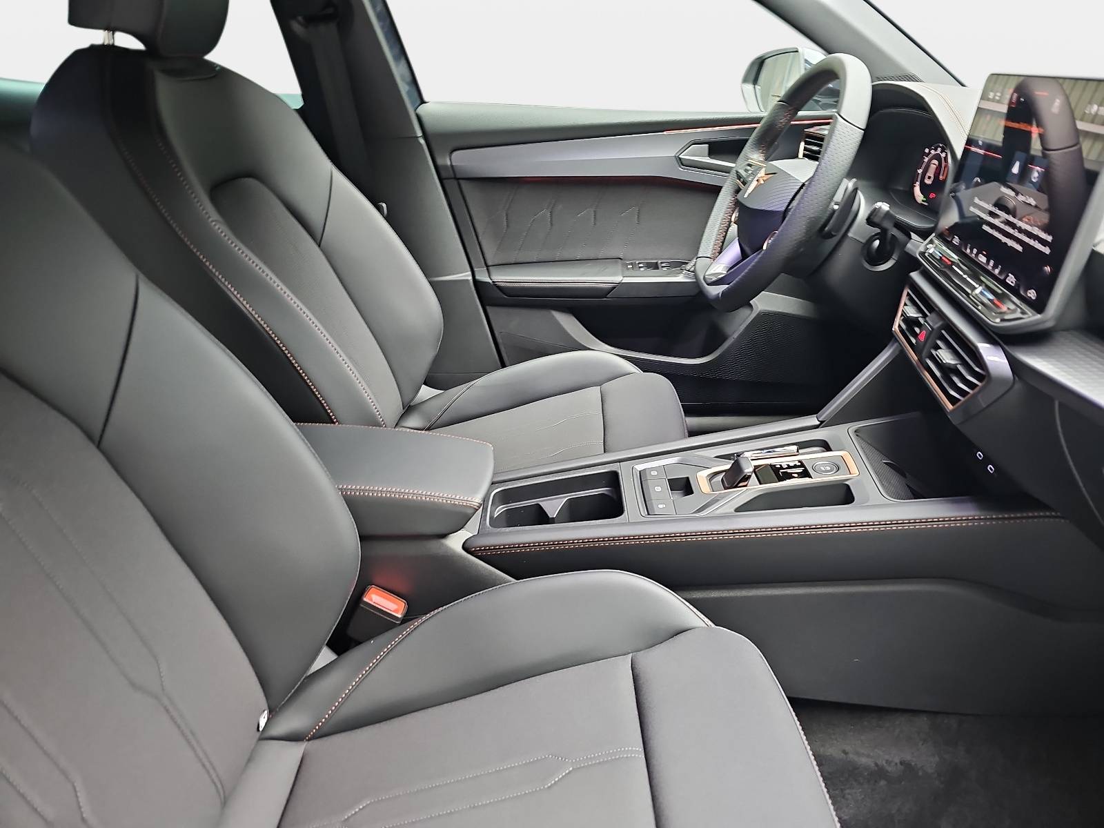 CUPRA LEON 1.5 ETSI DSG LED ACC DCC FULL-LINK WINTER PDC KAME