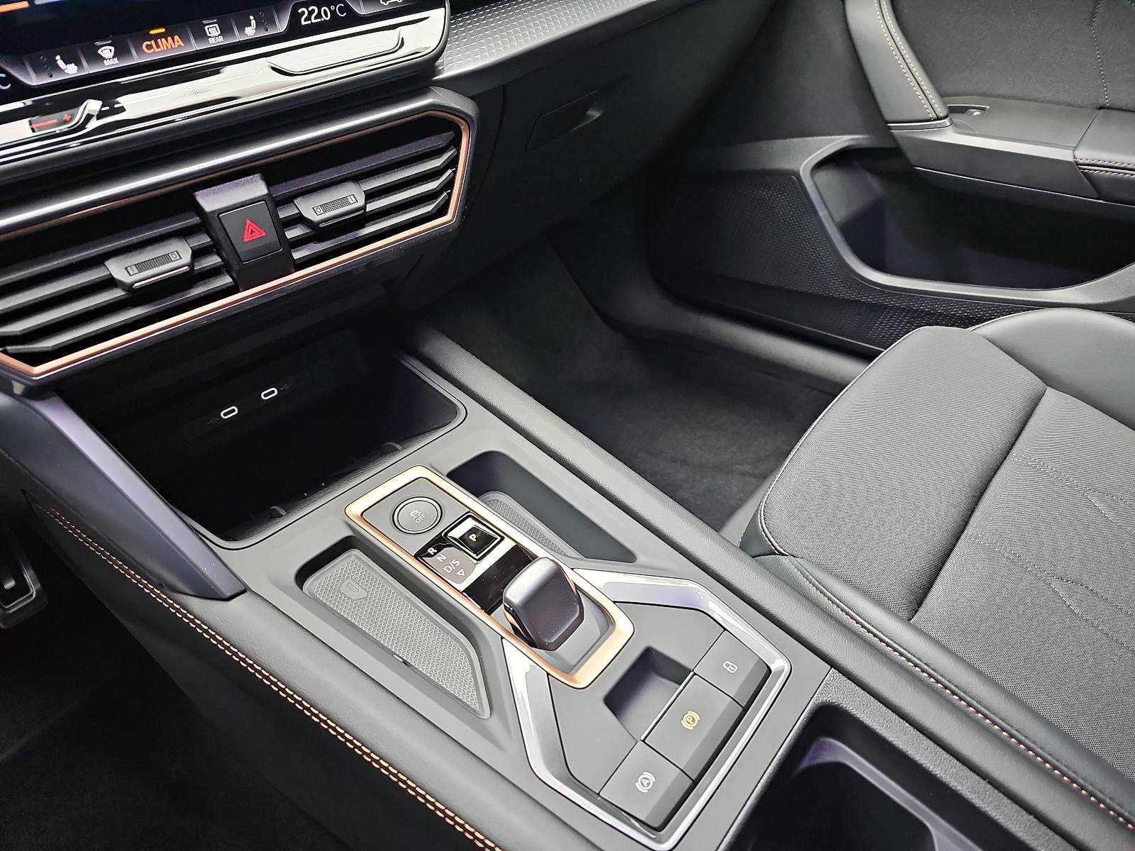 CUPRA LEON ST 1.5 ETSI DSG NAVI LED KLIMAAUTO ACC FULL-LINK KAME