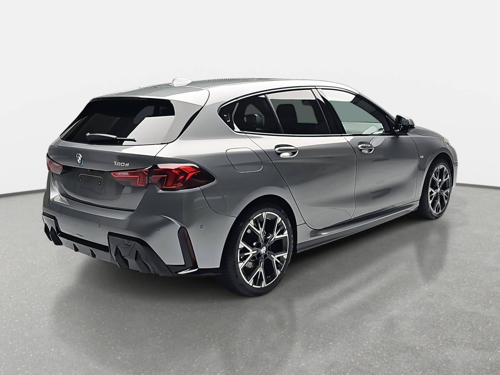 BMW 120 D AUTO. M SPORT NAVI LED INNOVATION HUD AHK KAMERA