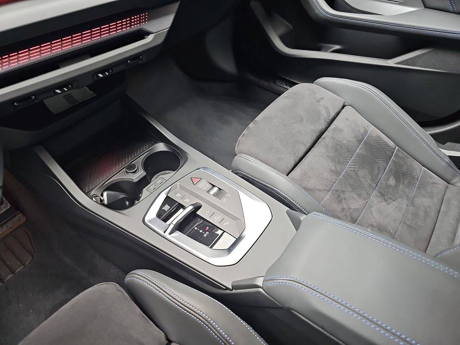 BMW 120 I AUTO. M SPORT NAVI LED P-ASSIST WINTER KAMERA AH