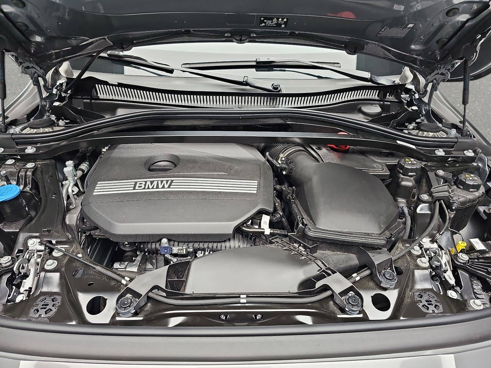 BMW 120 I AUTO. M SPORT NAVI LED P-ASSIST WINTER KAMERA AH