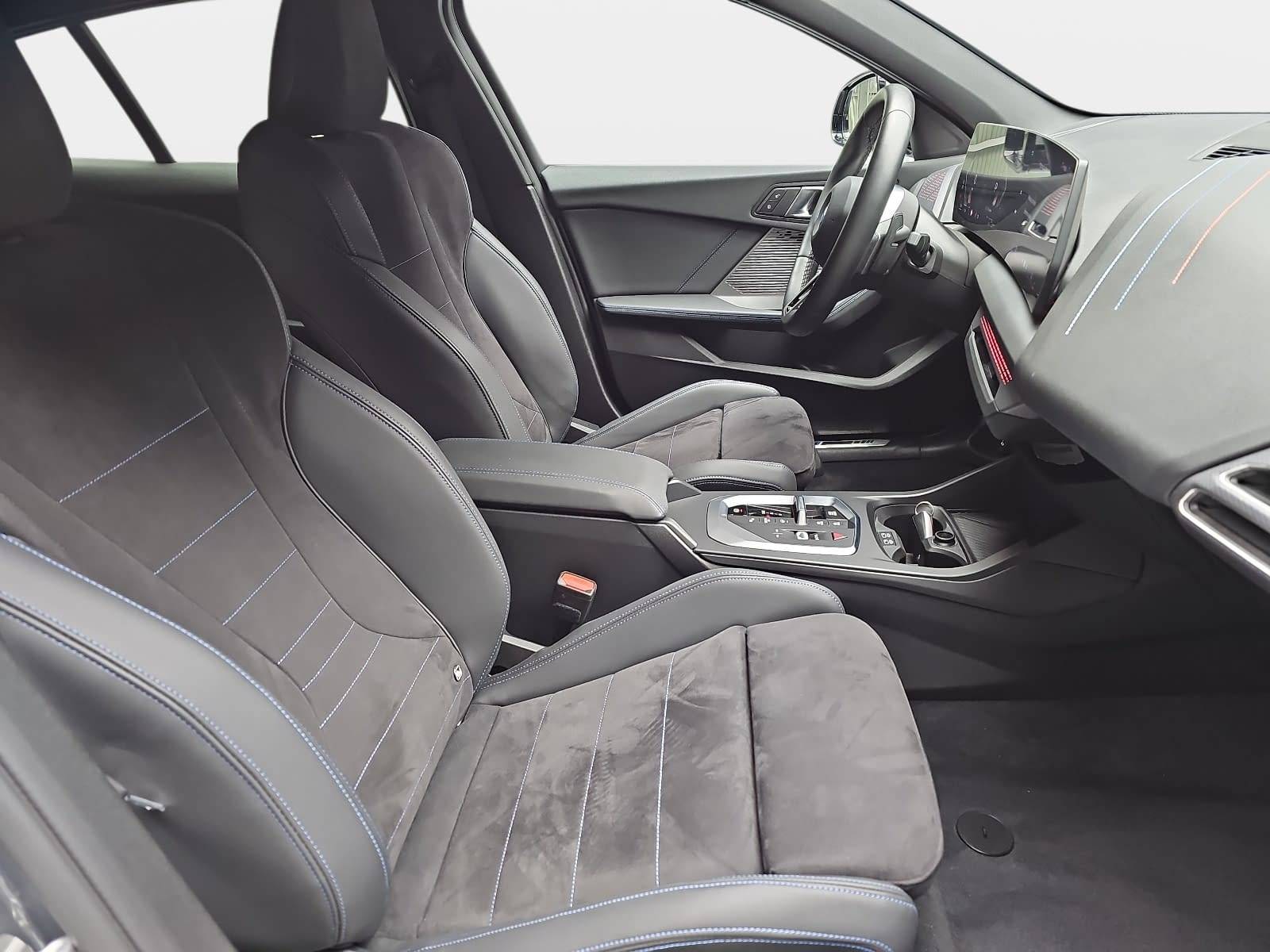 BMW 120 I AUTO. M SPORT NAVI LED P-ASSIST WINTER KAMERA AH