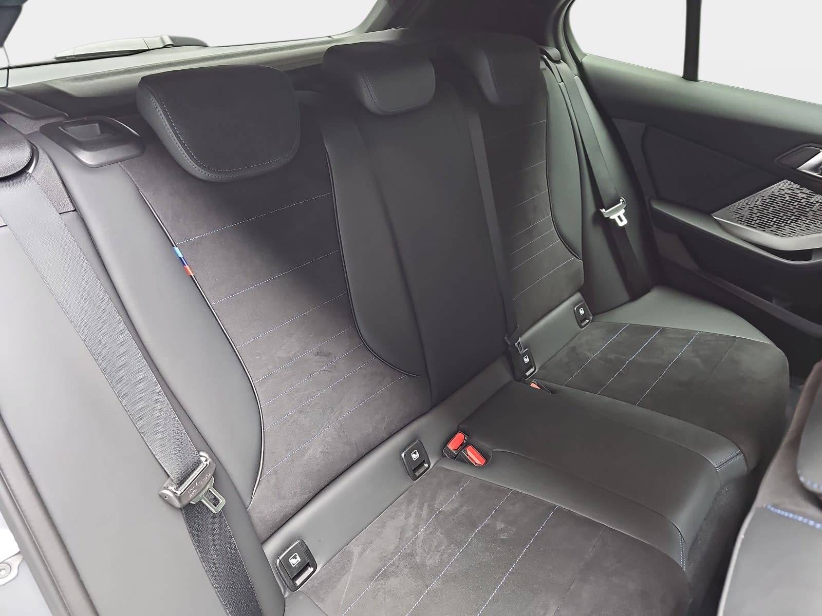 BMW 120 I AUTO. M SPORT NAVI LED P-ASSIST WINTER KAMERA AH