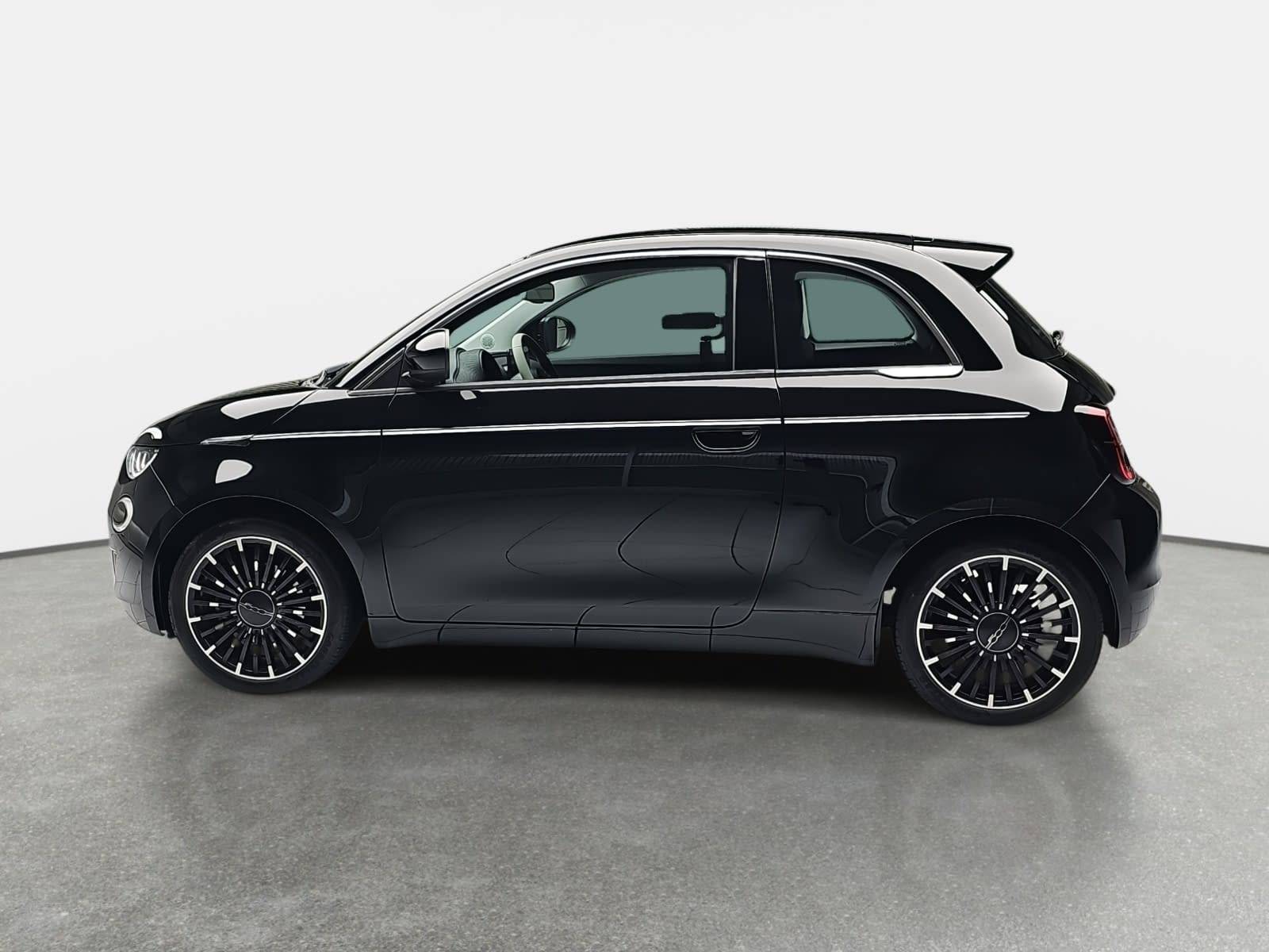 FIAT 500E ELEKTRO 42 KWH BY BOCELLI NAVI KLIMA LED JBL APPLE/ANDROID LM17