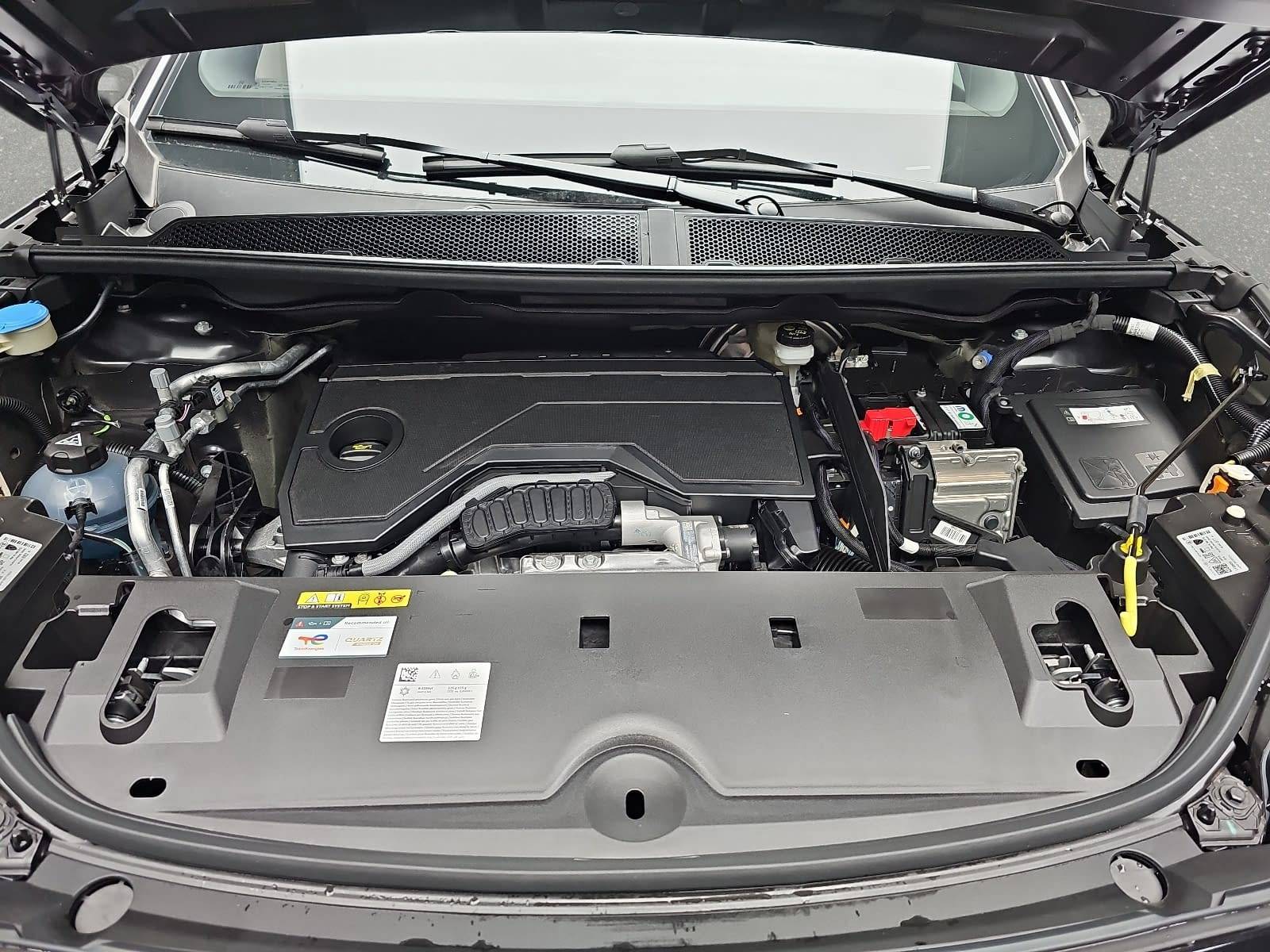 PEUGEOT 3008 1.2 HYBRID 145 E-DSC6 ALLURE LED DAB WINTER AHK LM