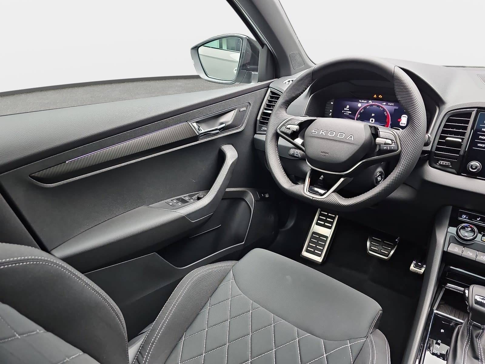 SKODA KAROQ 1.5 TSI DSG SPORTLINE NAVI LED-MATRIX PANO CANTON 