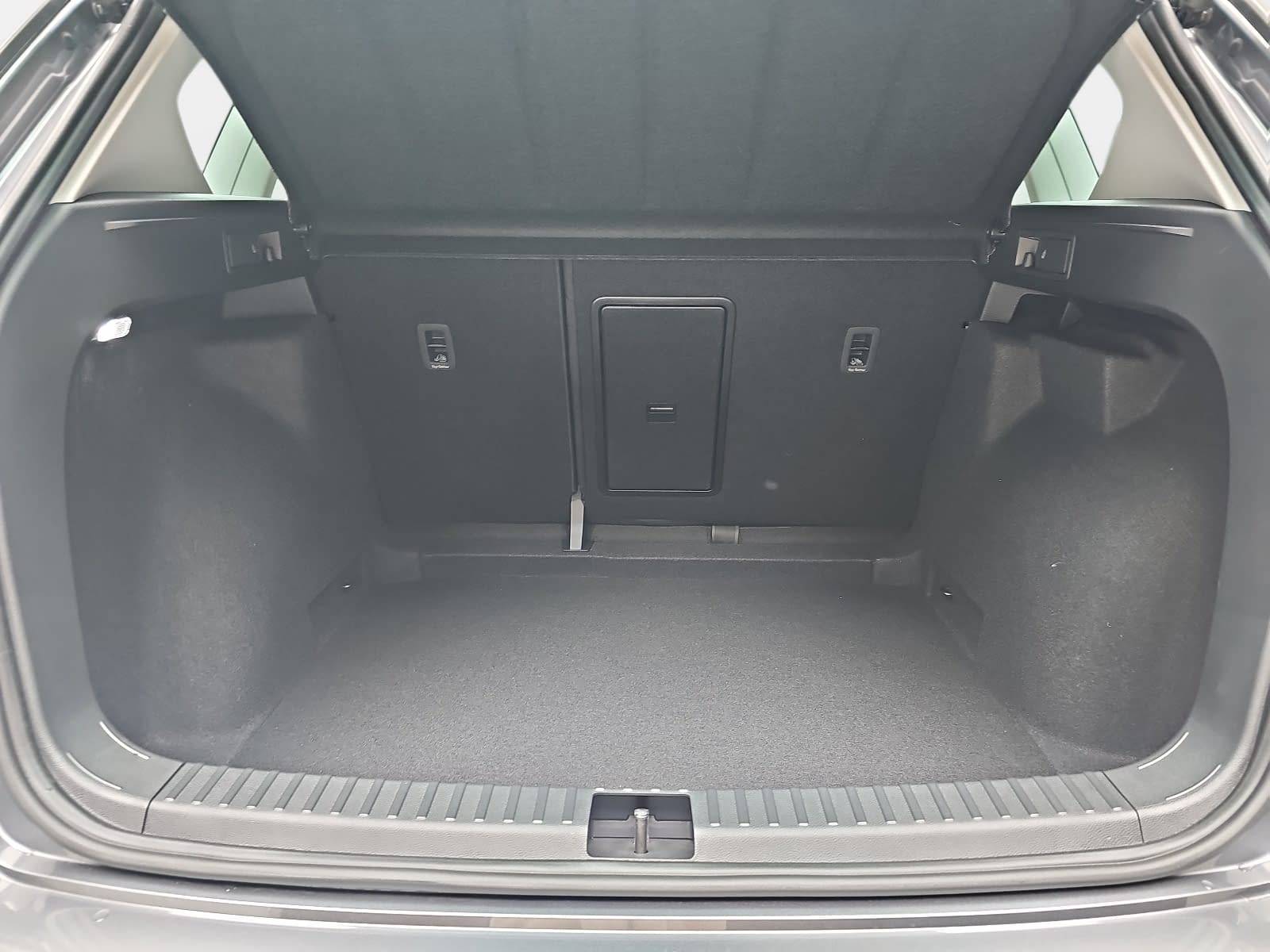 CUPRA ATECA 1.5 TSI DSG NAVI LED ACC PANO EL.HECKKLAPPE WINTER