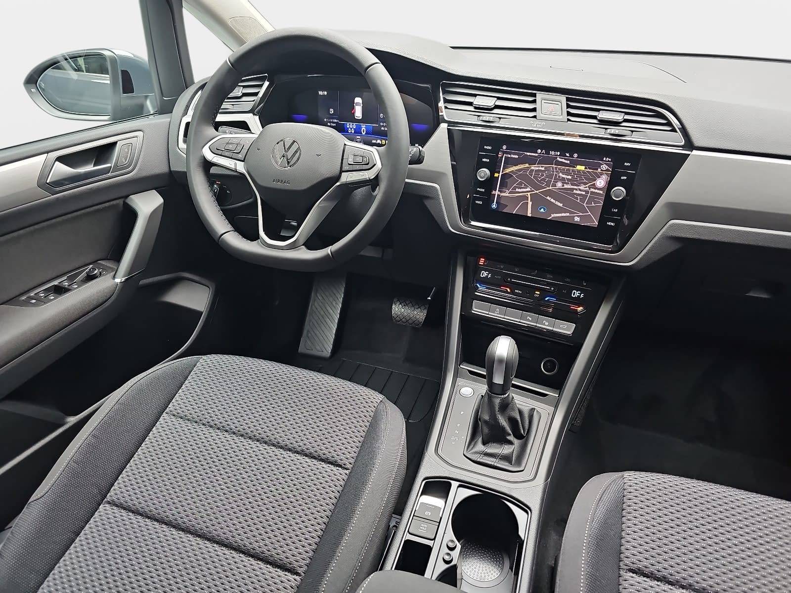 VW TOURAN 1.5 TSI DSG COMFORTLINE NAVI LED ACC 7-S AHK LM