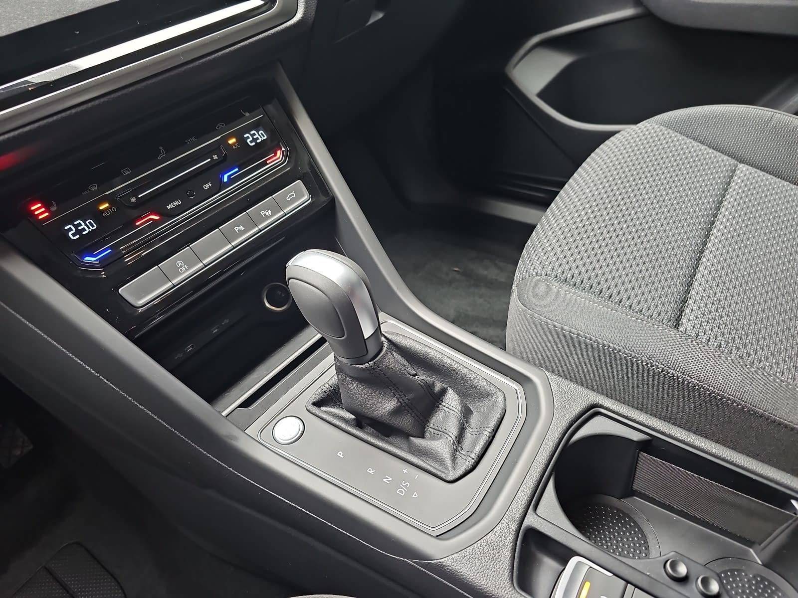 VW TOURAN 1.5 TSI DSG COMFORTLINE NAVI LED ACC 7-S AHK LM