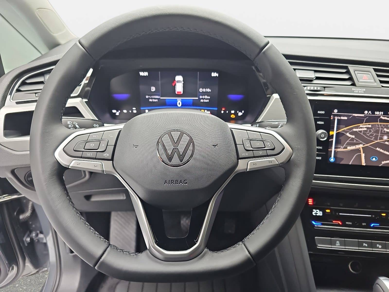 VW TOURAN 1.5 TSI DSG COMFORTLINE NAVI LED ACC 7-S AHK LM