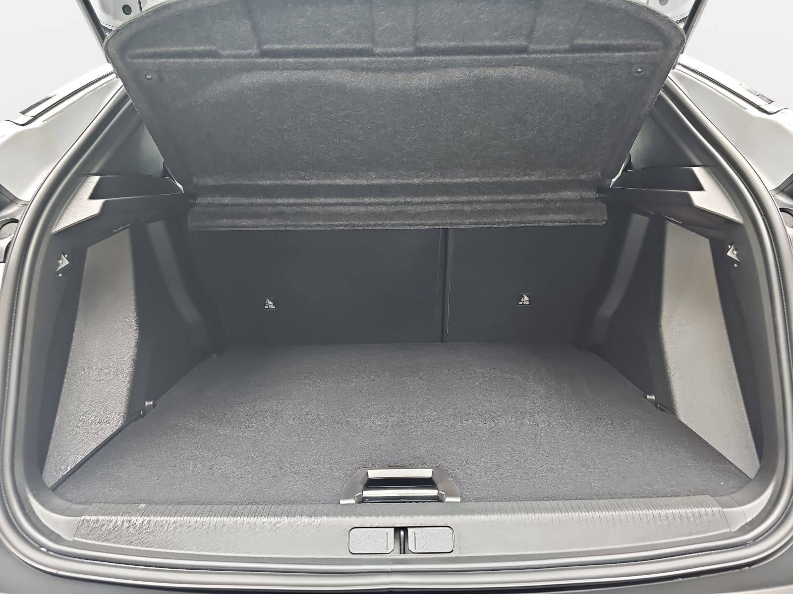 PEUGEOT 2008 1.2 HYBRID 145 E-DSC6 GT-LINE 2-WD LED KLIMAAUTO K