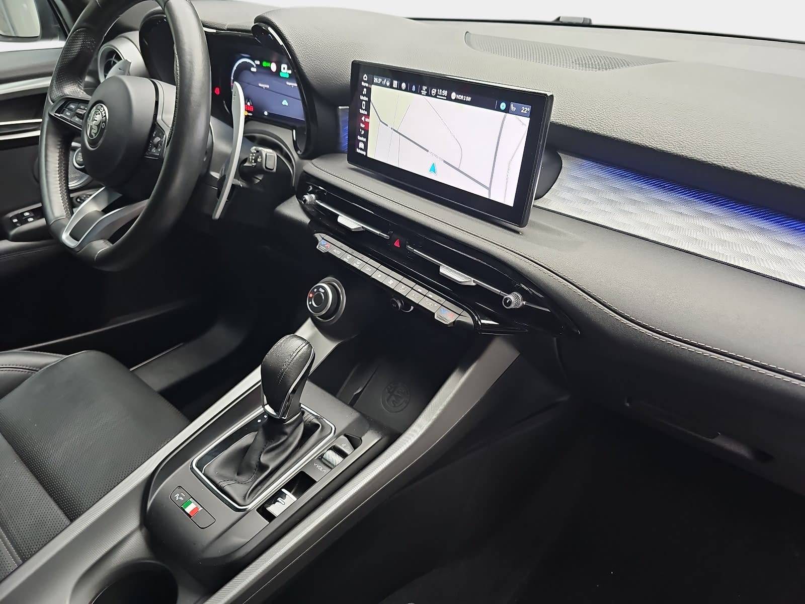 ALFA ROMEO TONALE 1.5T 48V-HYBRID 15KW SPECIALE MATRIX H+K LM20