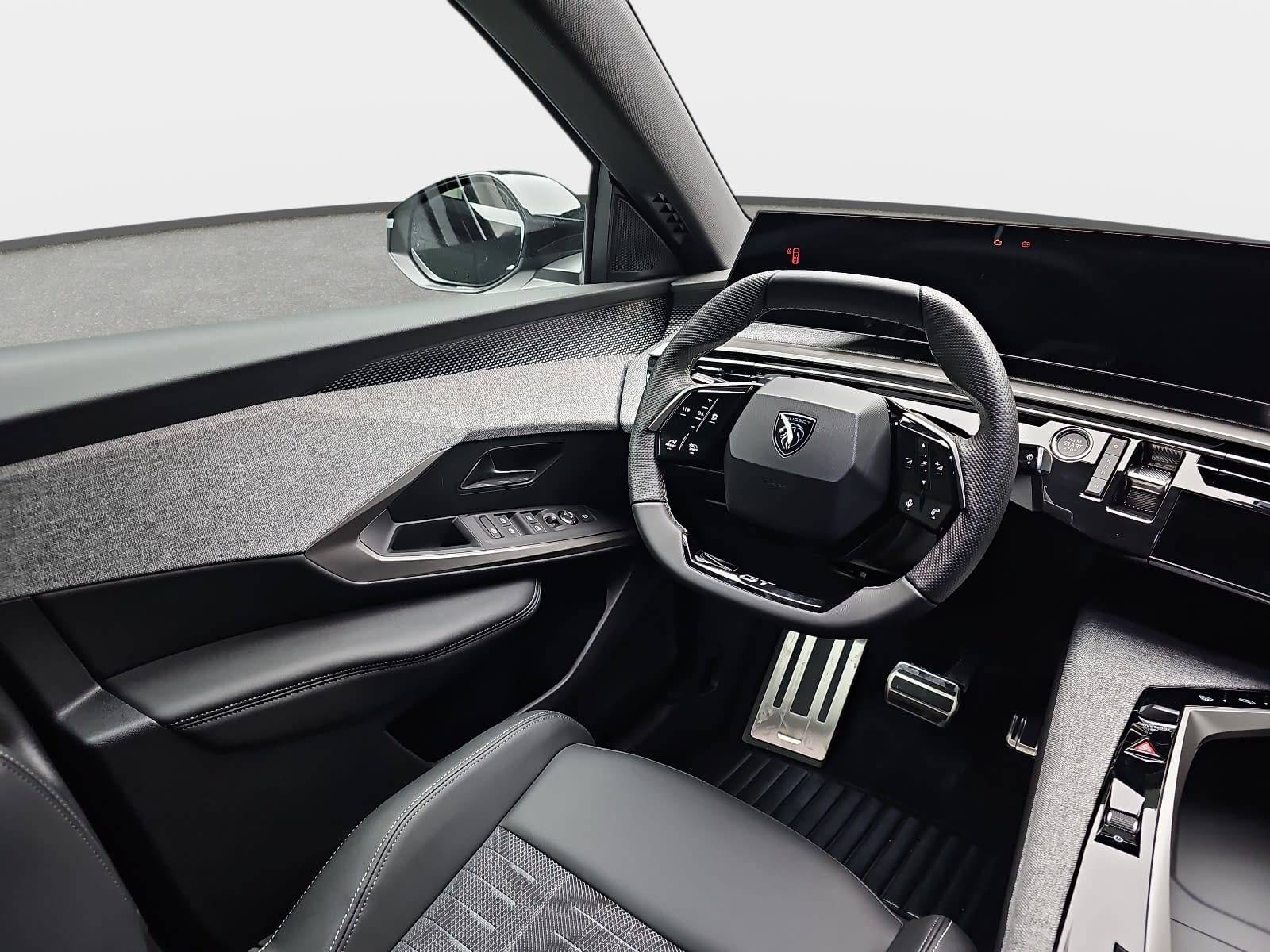 PEUGEOT 3008 1.2 HYBRID 145 E-DSC6 GT NAVI KLIMA LED AHK LM19