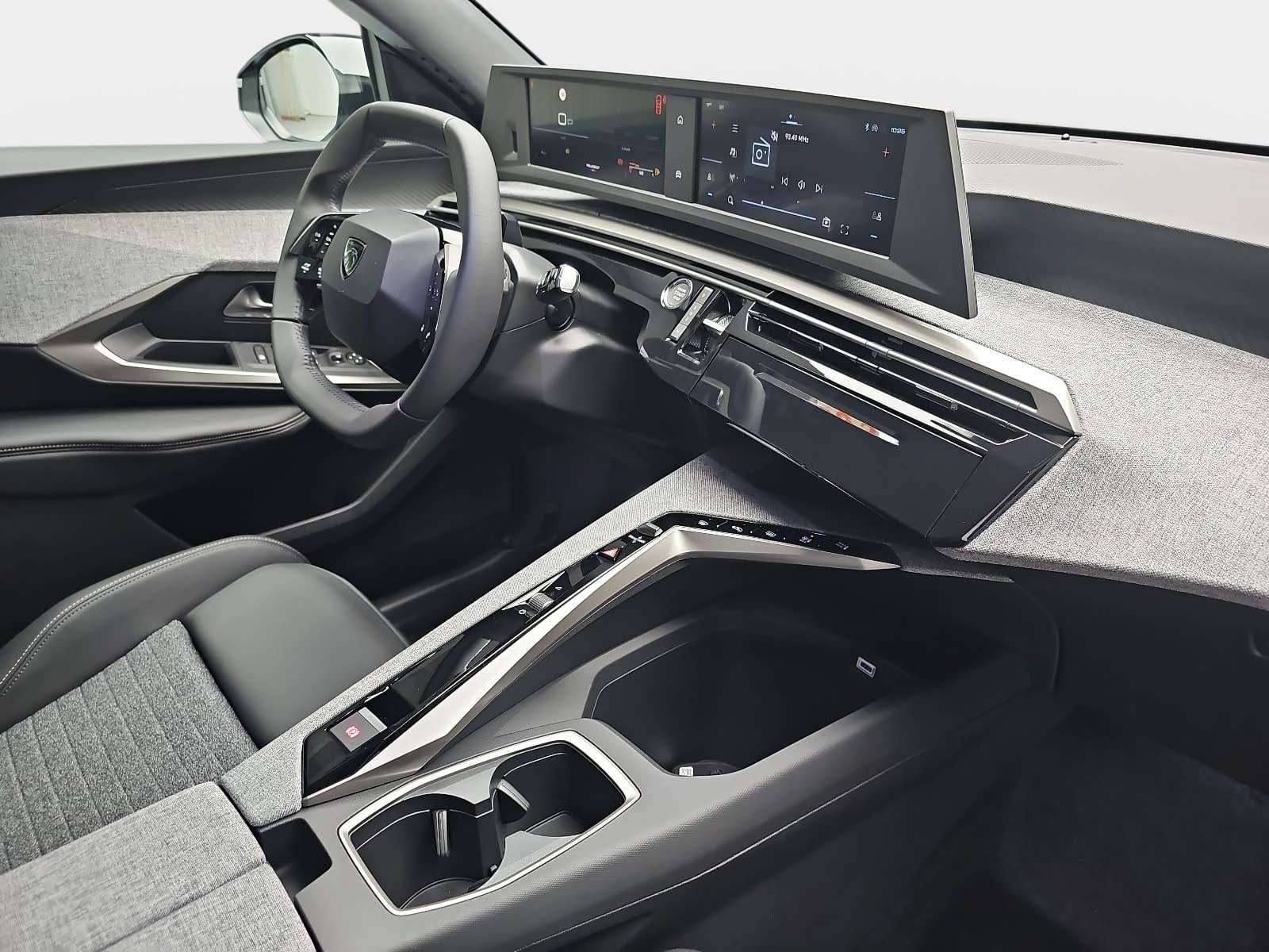 PEUGEOT 3008 1.2 HYBRID 145 E-DSC6 ALLURE LED WINTER AHK LM