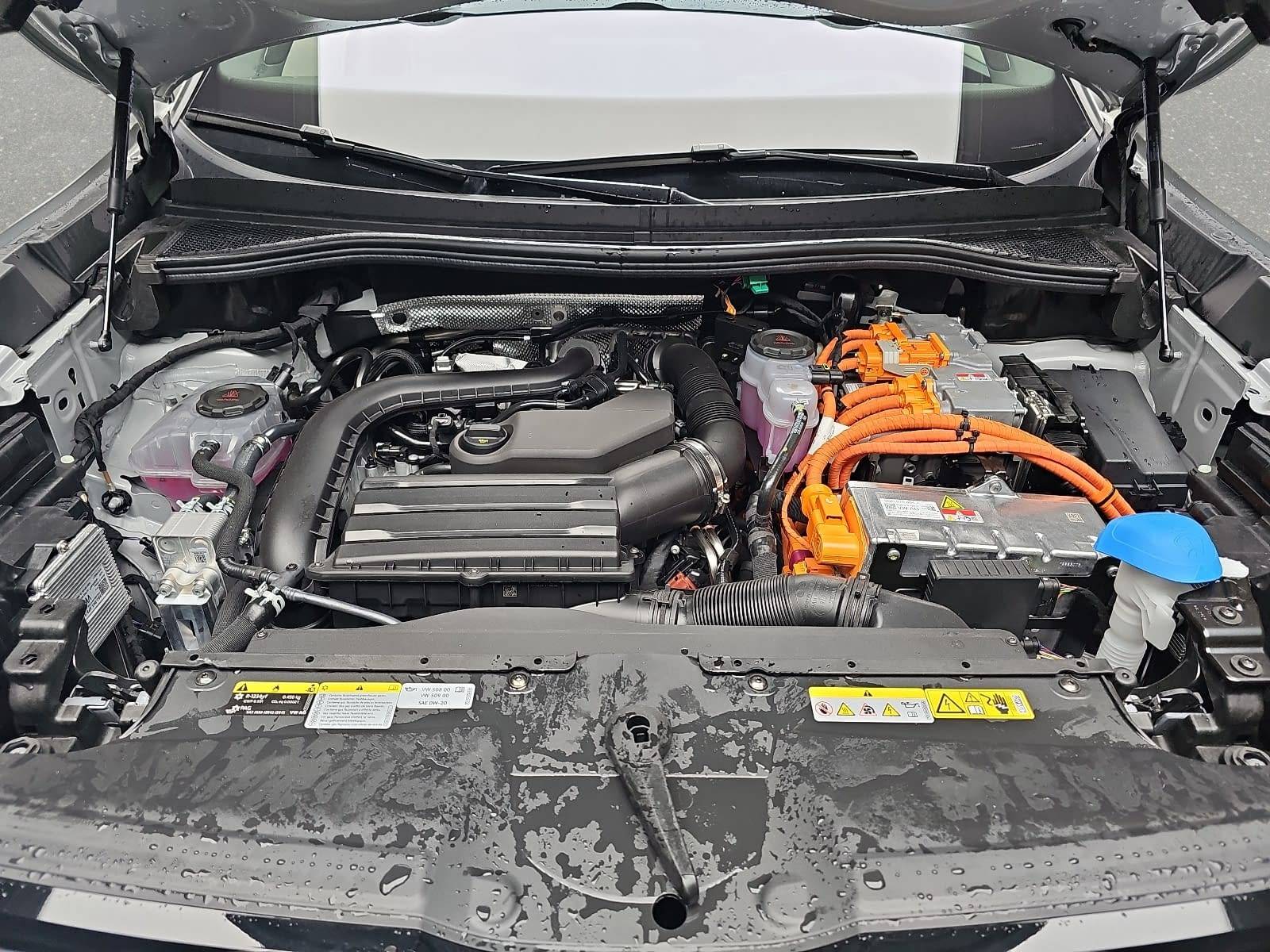 SKODA KODIAQ 1.5 TSI DSG IV PHEV SPORTLINE AHK PANO LM