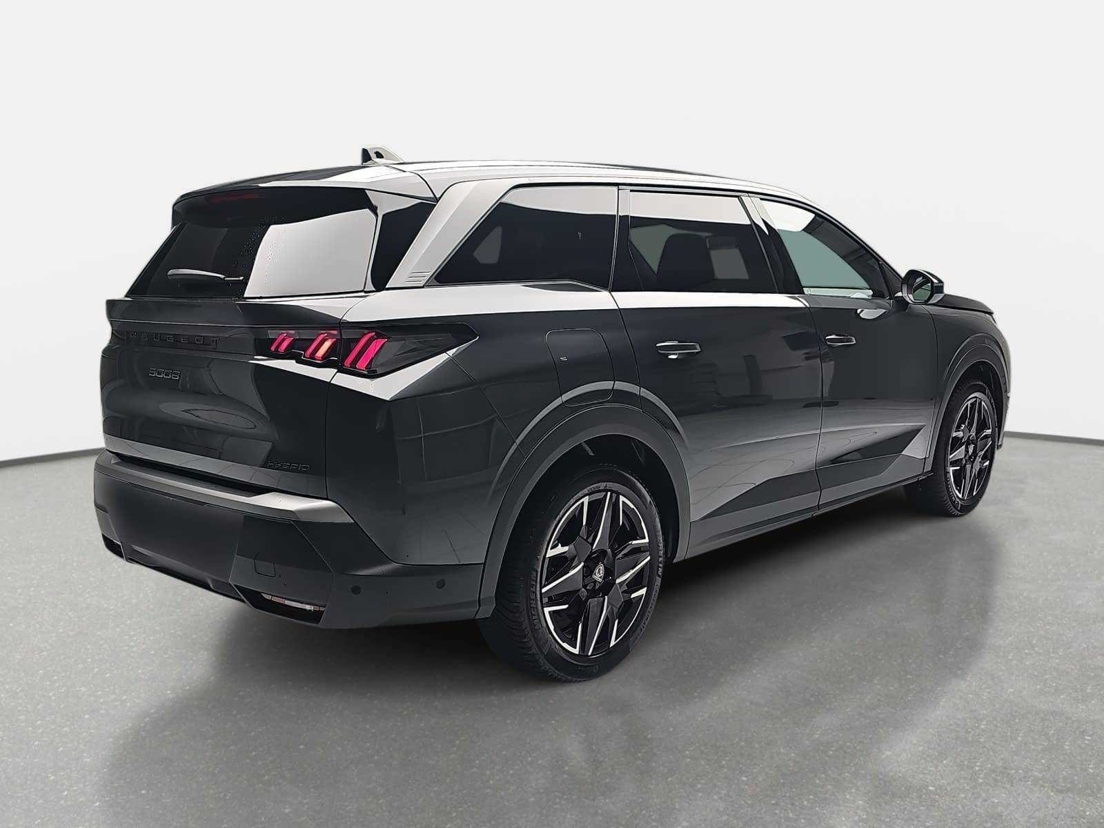 PEUGEOT 5008 1.2 HYBRID 145 E-DSC6 ALLURE KLIMA LED 7-S DAB 360